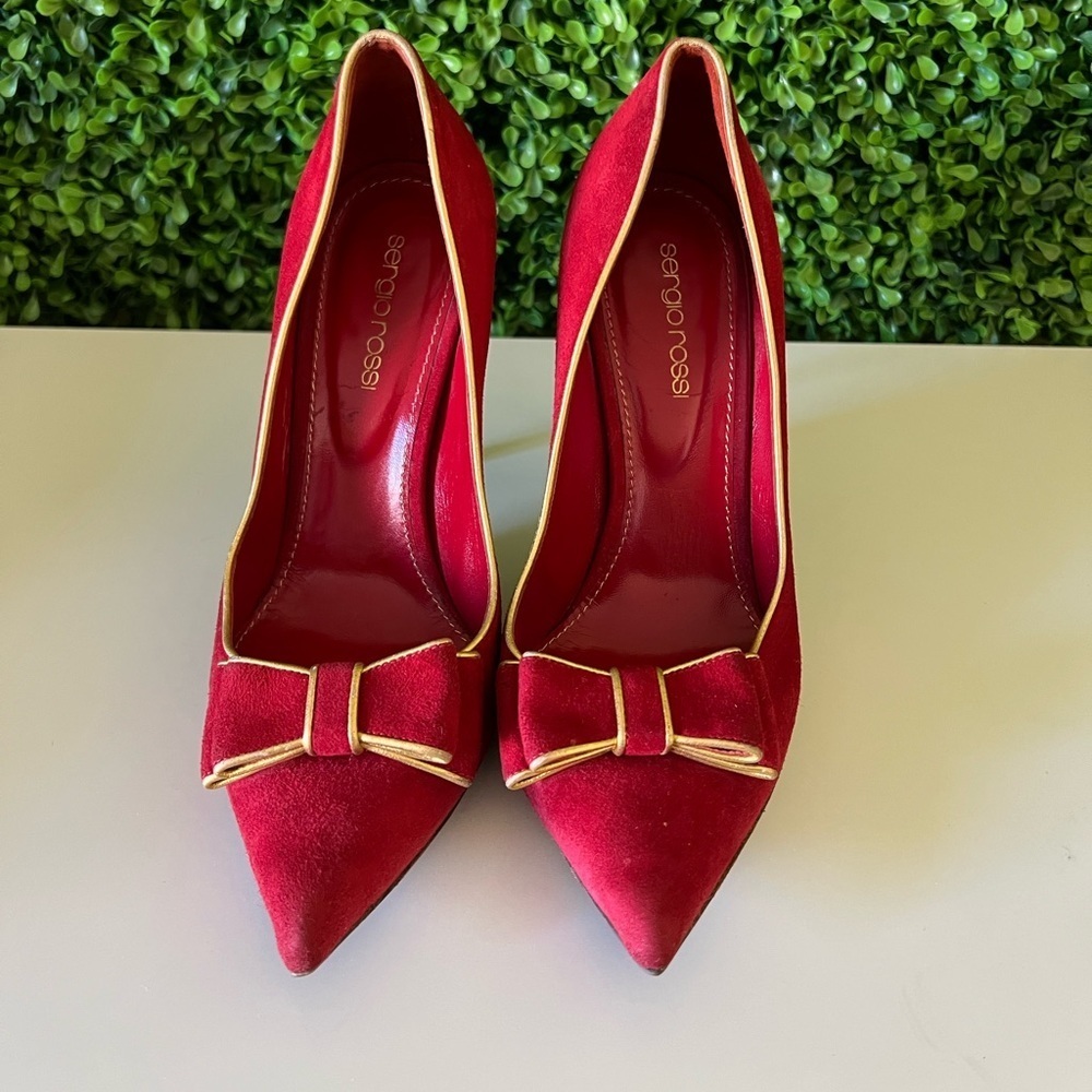 Shoes - Picture 2 of 7
